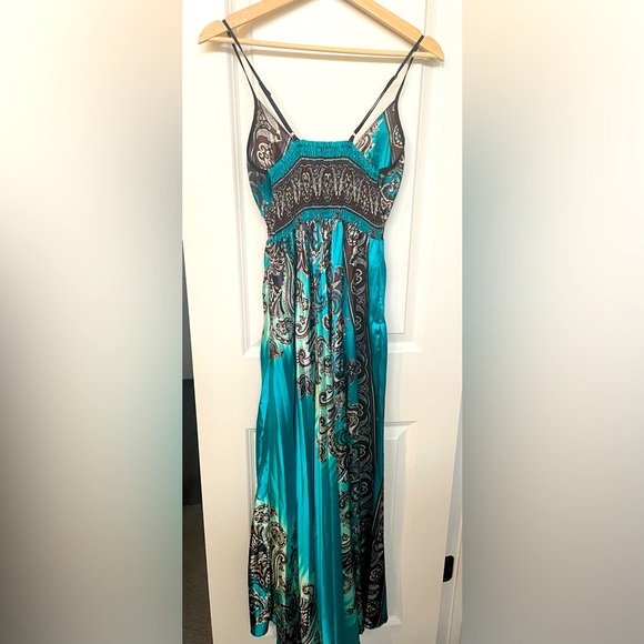 Beautiful multi colored maxi dress - Picture 4 of 5